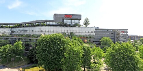 Der OTTO Campus in Hamburg bei gutem Wetter