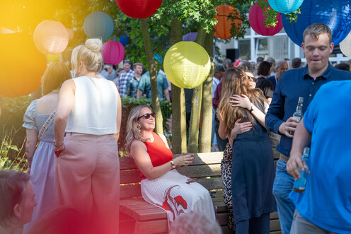 Partystimmung bei der Geburtstagsfeier