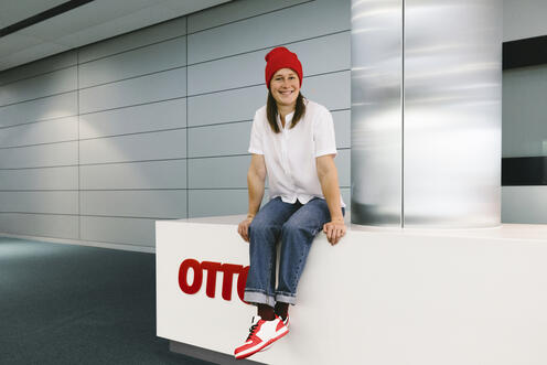 Andrea auf Tresen Andrea auf Tresen