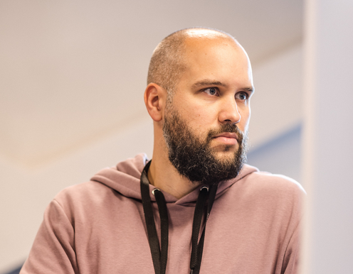 Karolis Ausra Karolis Ausra